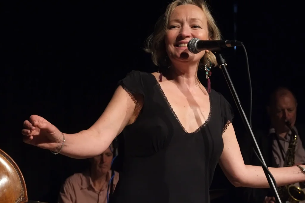 Liz Fletcher